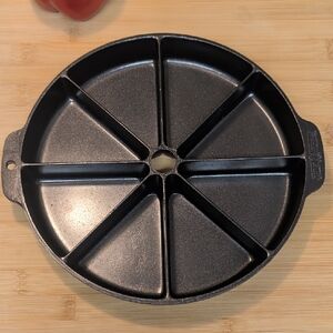 Nordic Ware Scottish Scone and Cornbread Pan
